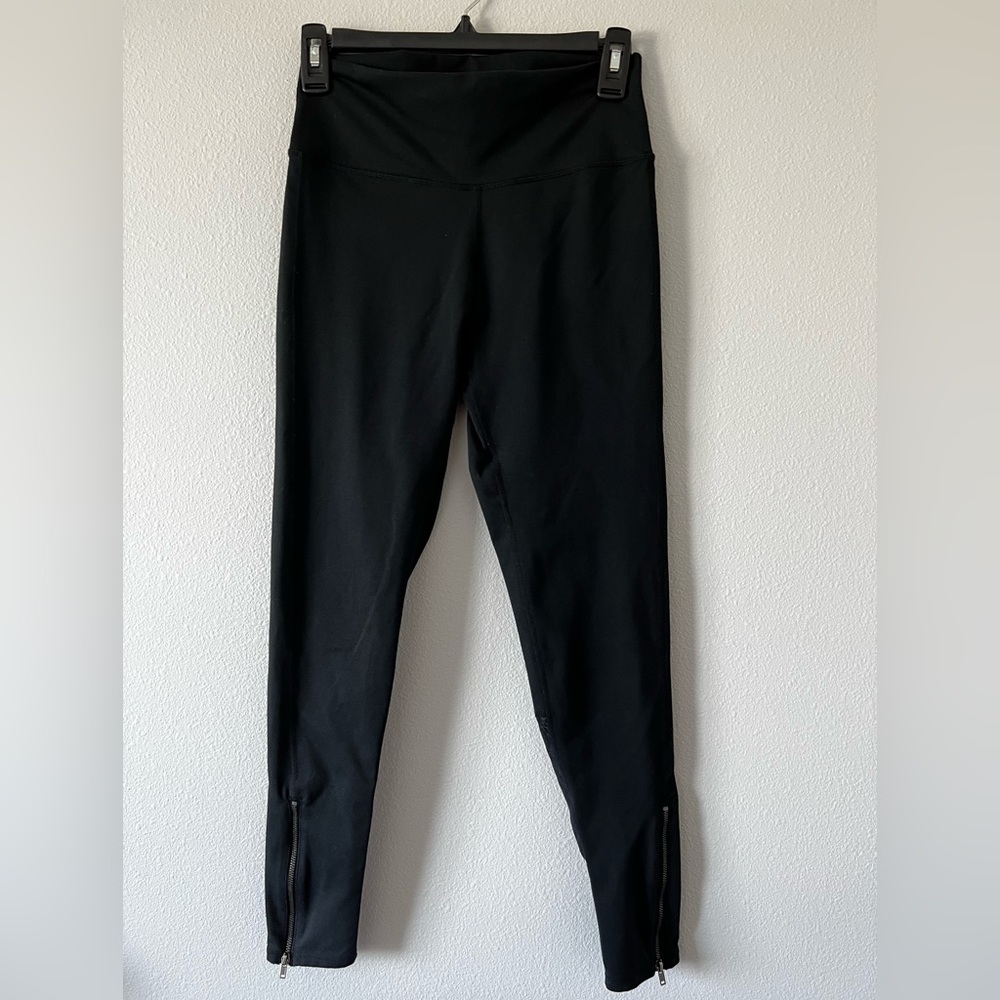 fabletics demi lovato leggings medium
